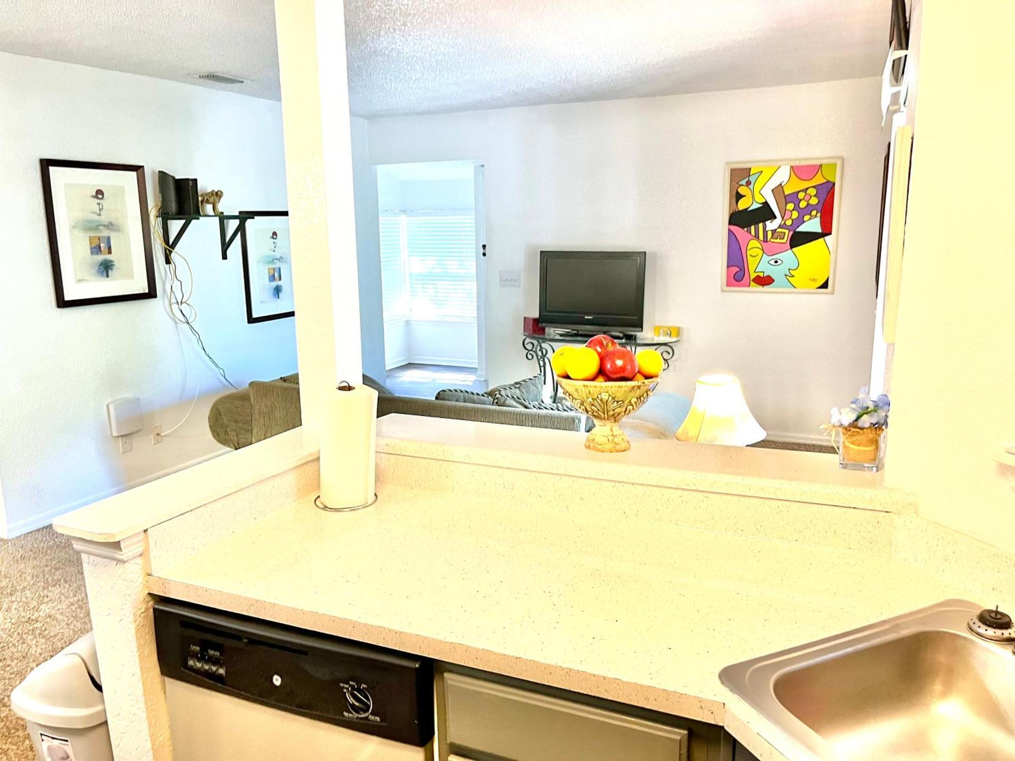 Daytona 2 Bed Apartment 10 Minutes To Beach With Balcony Порт-Ориндж Экстерьер фото