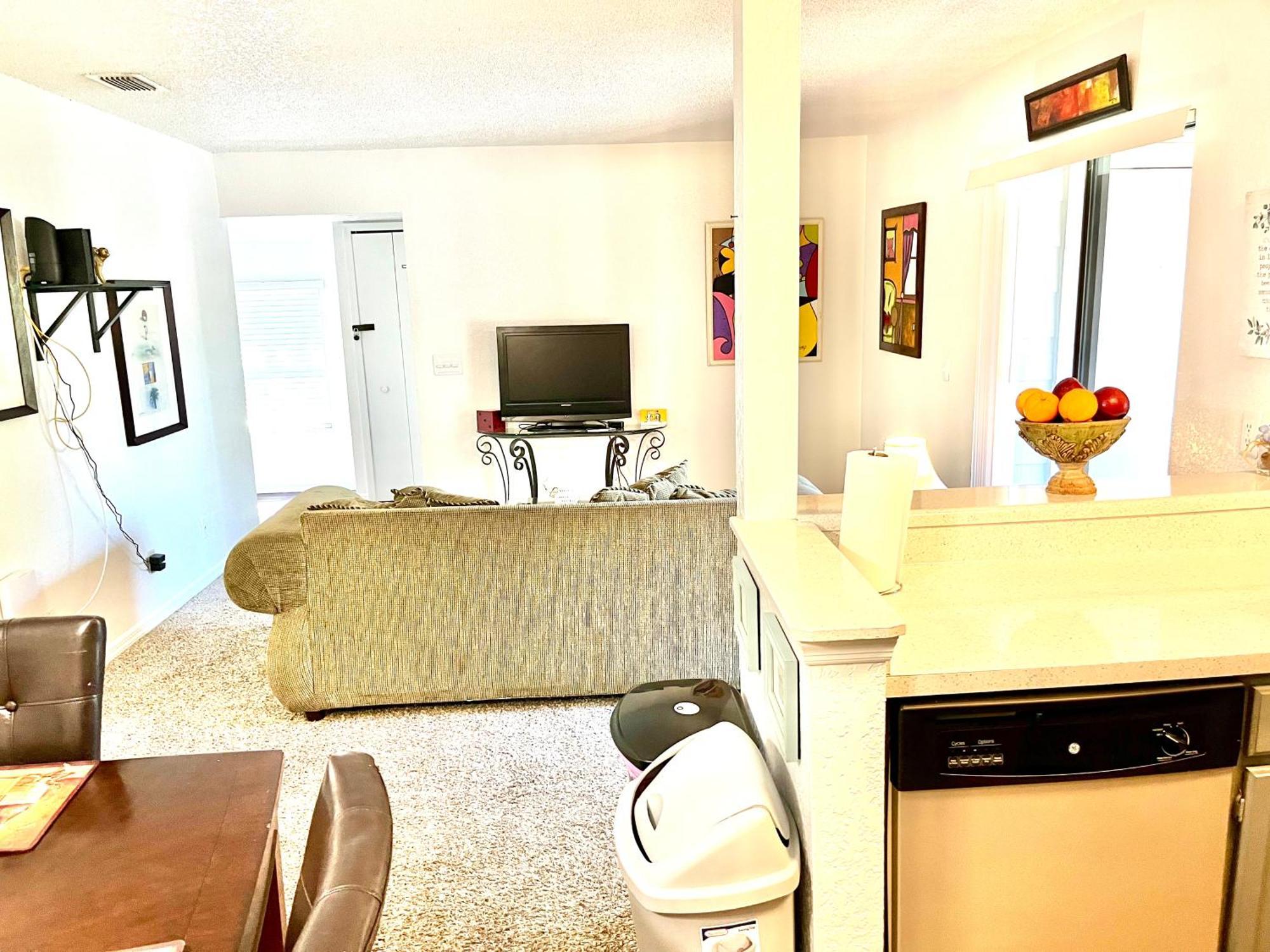 Daytona 2 Bed Apartment 10 Minutes To Beach With Balcony Порт-Ориндж Экстерьер фото