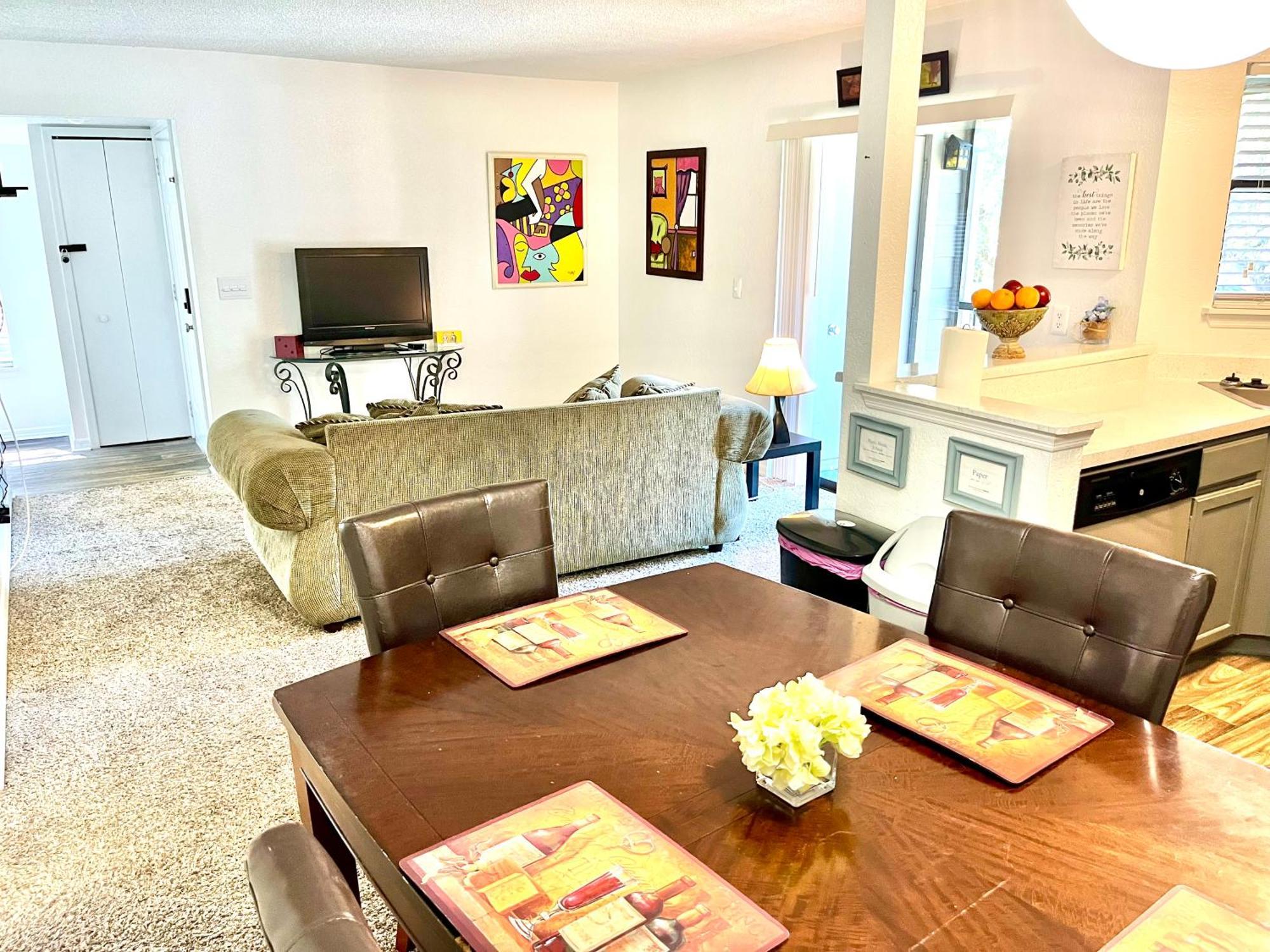 Daytona 2 Bed Apartment 10 Minutes To Beach With Balcony Порт-Ориндж Экстерьер фото