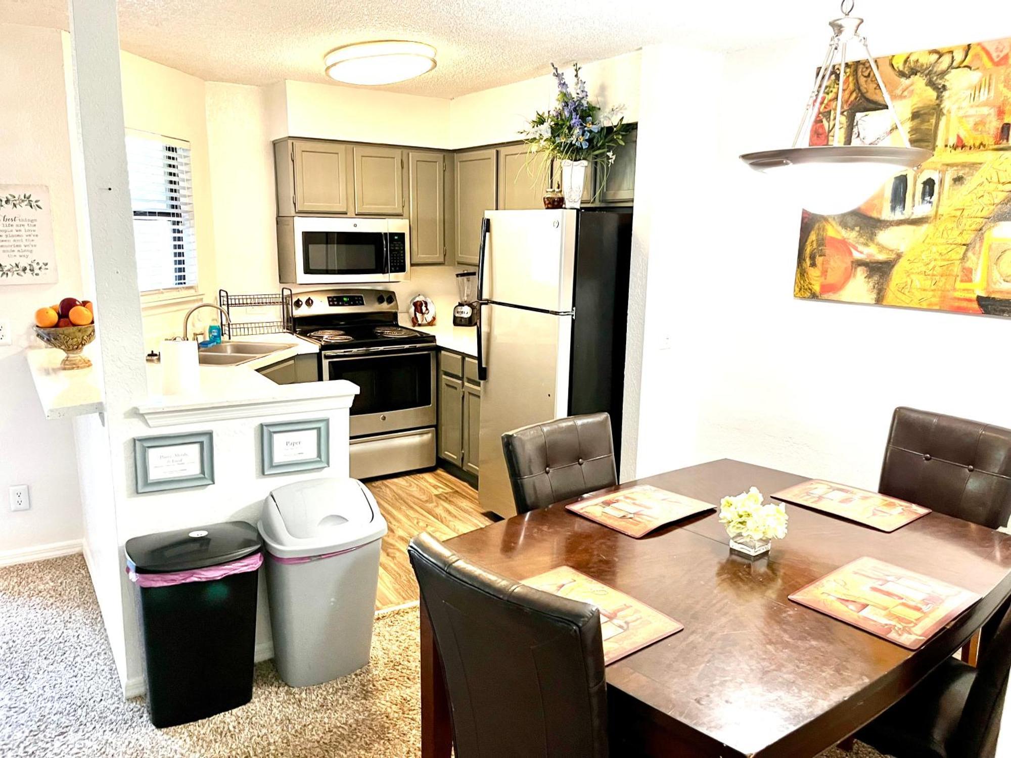 Daytona 2 Bed Apartment 10 Minutes To Beach With Balcony Порт-Ориндж Экстерьер фото